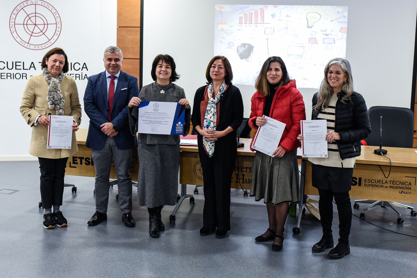Imágenes de la entrega de premios a la excelencia docente 2022 de la Universidad de Huelva