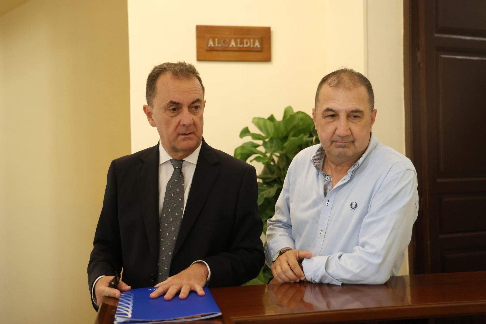 El pleno extraordinario sobre La Rosaleda y la renuncia al Mundial, en fotos