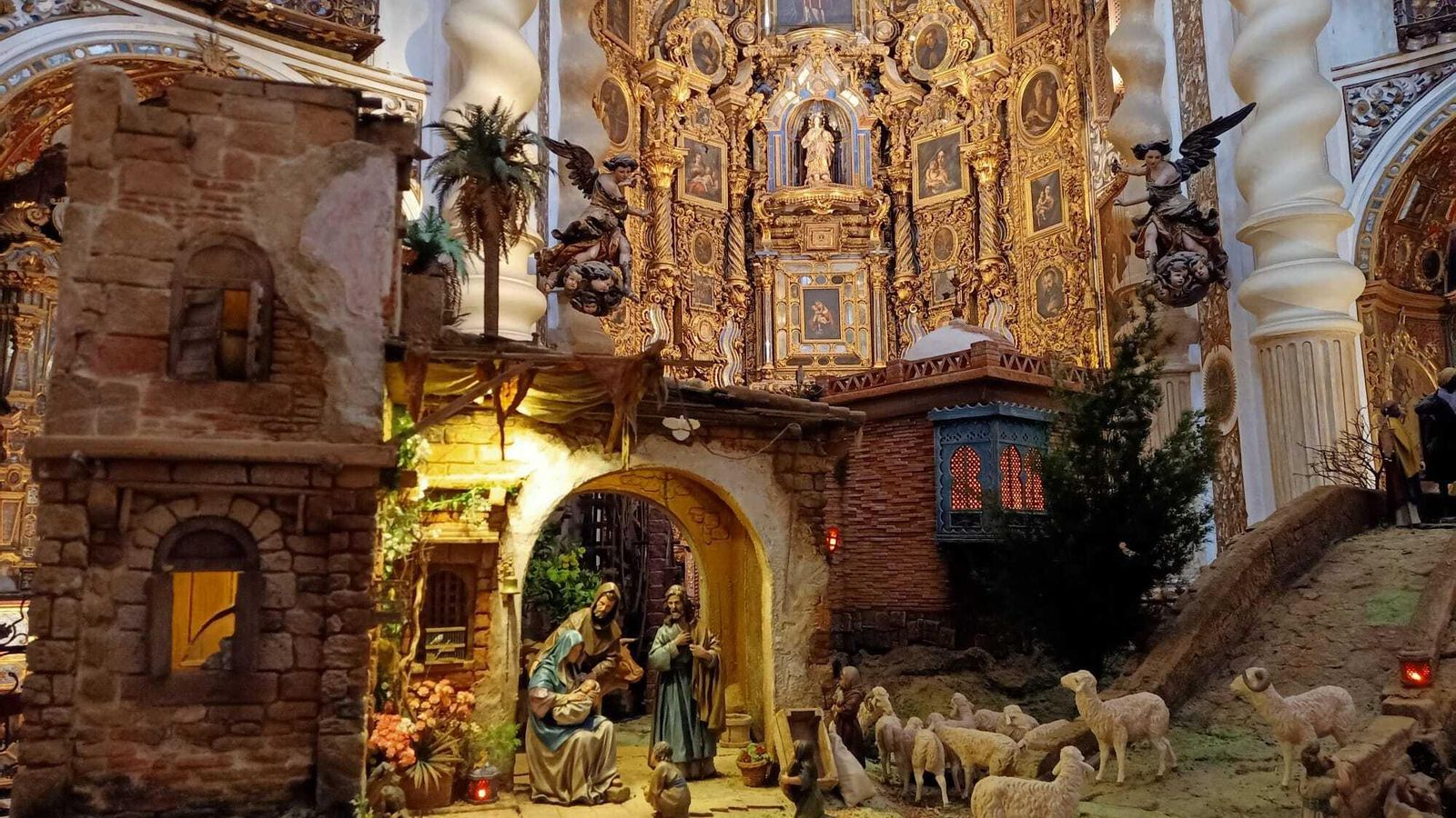 Navidad en Sevilla: Belén en San Luis de los Franceses  y concierto de Ministriles Hispalensis