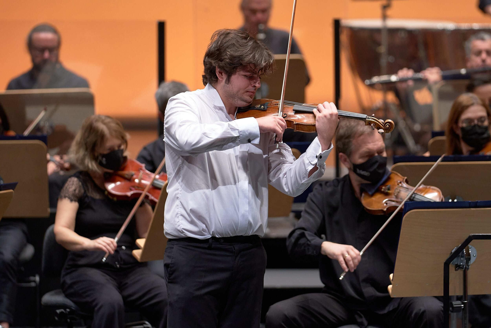 Carlos Martínez y la Sinfónica.