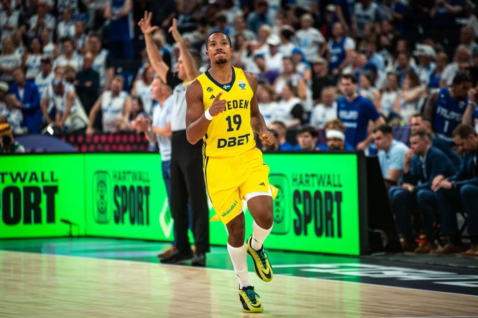 Eurobasket 2025: Pantzar cumple, pero Suecia no puede con Finlandia