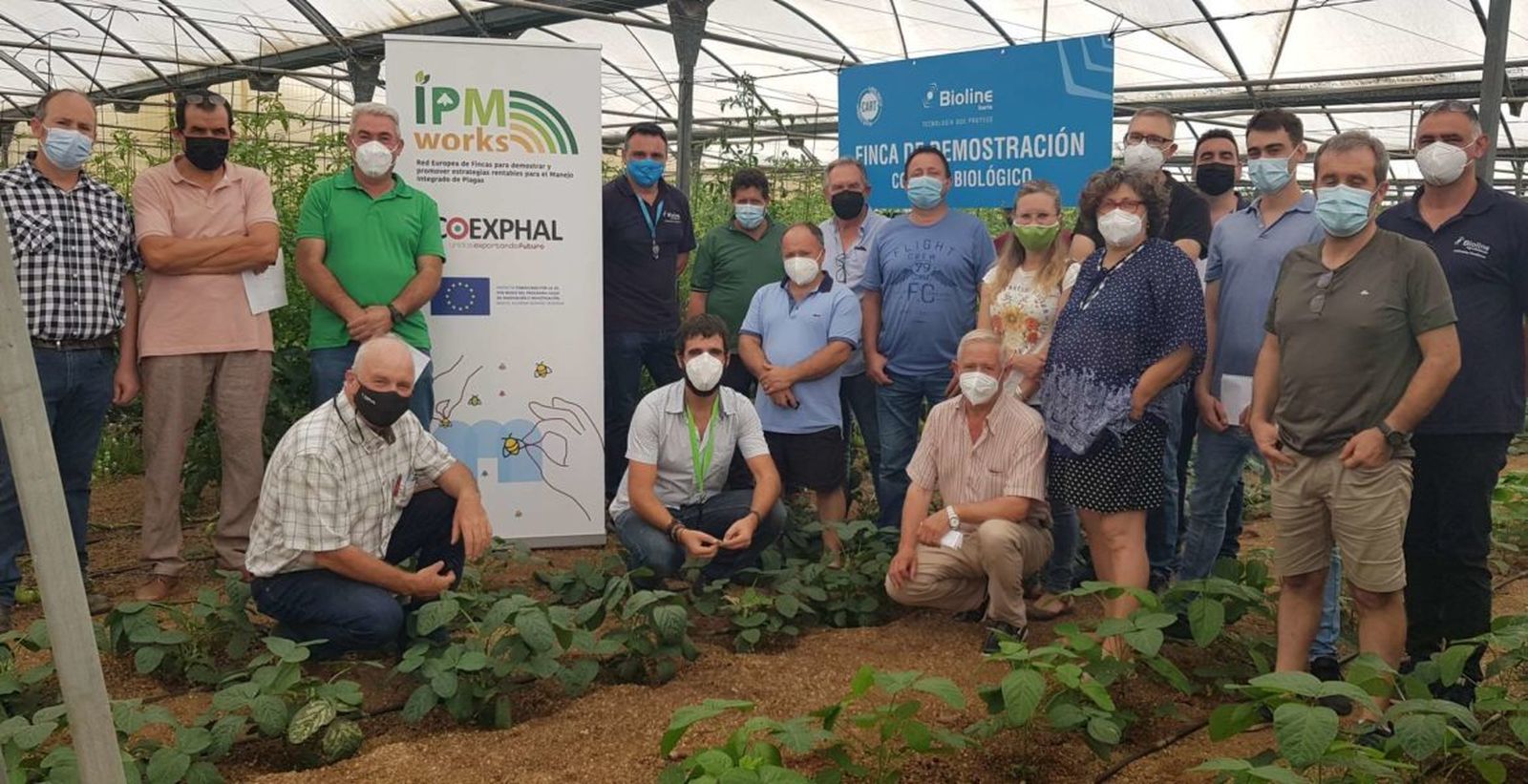 Agricultores que forman parte del programa IPMWORKS a través de COEXPHAL en Almería y Granada.