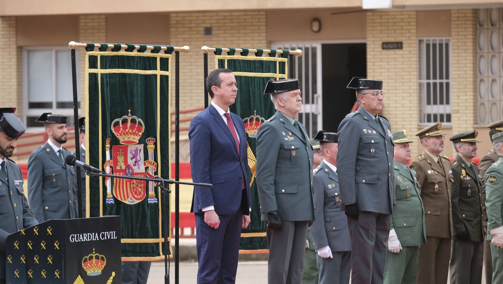 Las imágenes de la toma de posesión del nuevo coronel jefe de la Guardia Civil de Almería