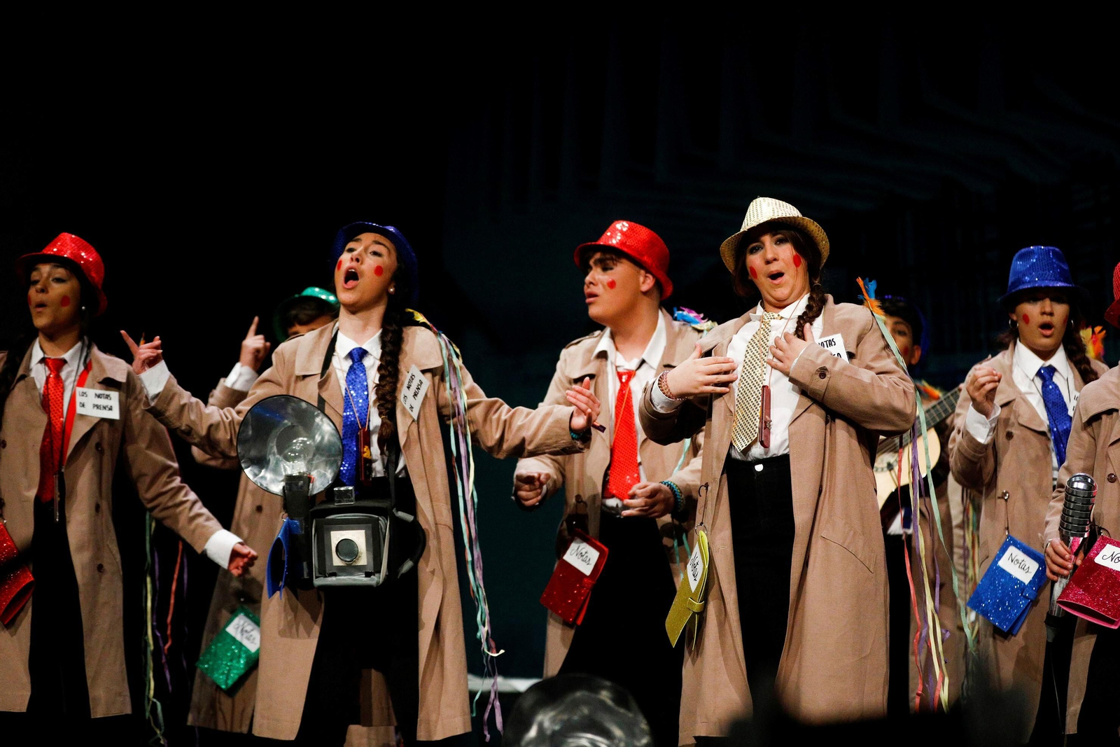 Comparsa infantil 'Los notas de prensa'