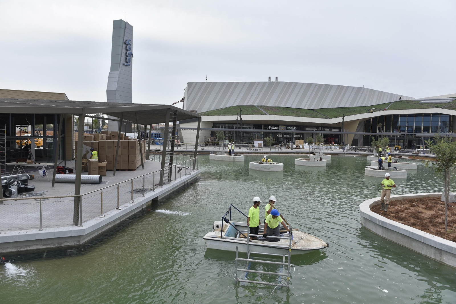 Recorrido visual por el Centro Lagoh de Palmas Altas: últimos preparativos para el estreno