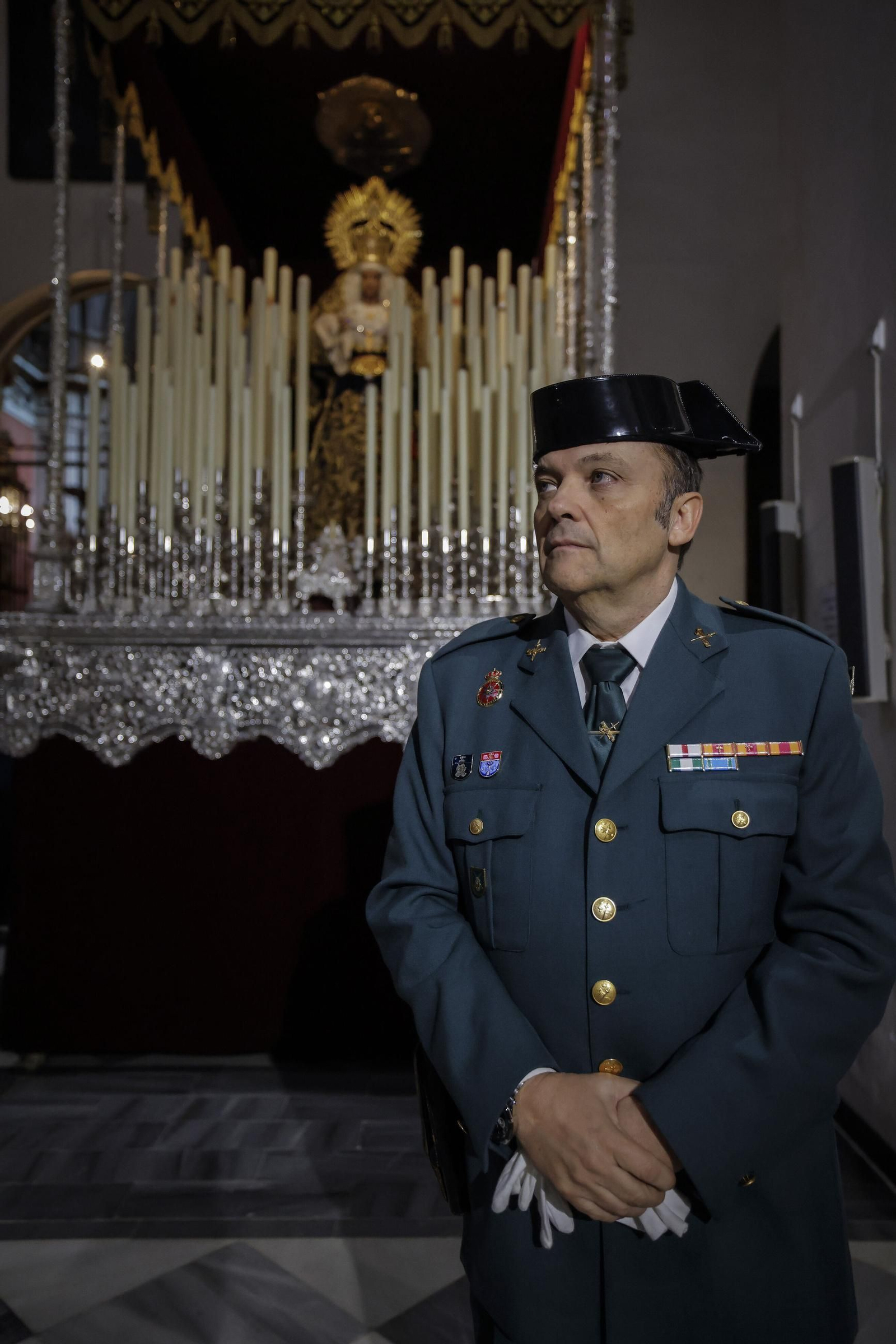 Andrés Gago, coordinador de los servicios de escolta de la Guardia Civil en la Semana Santa de Sevilla.
