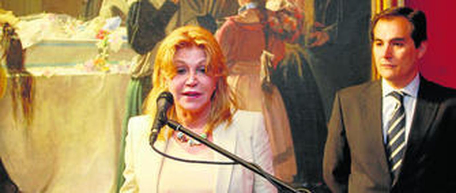 Carmen Thyssen, en su intervención, junto al alcalde de Córdoba.