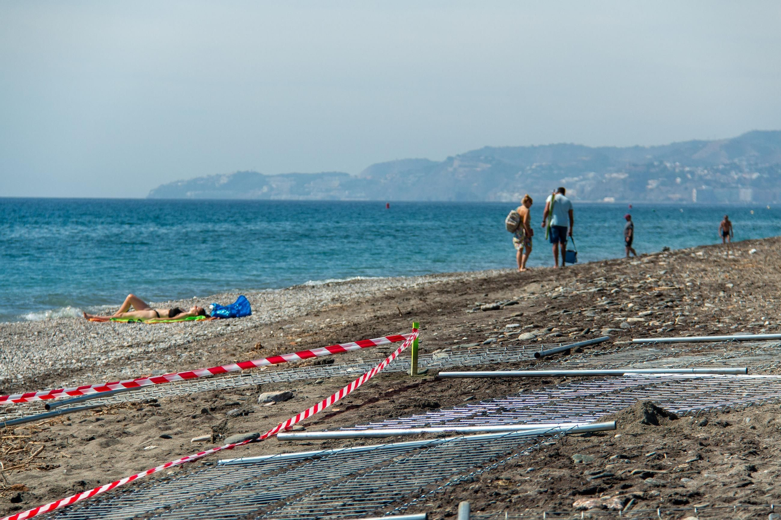 Décadas de espera llegan a su fin con el comienzo de las obras del espigón de Playa Granada
