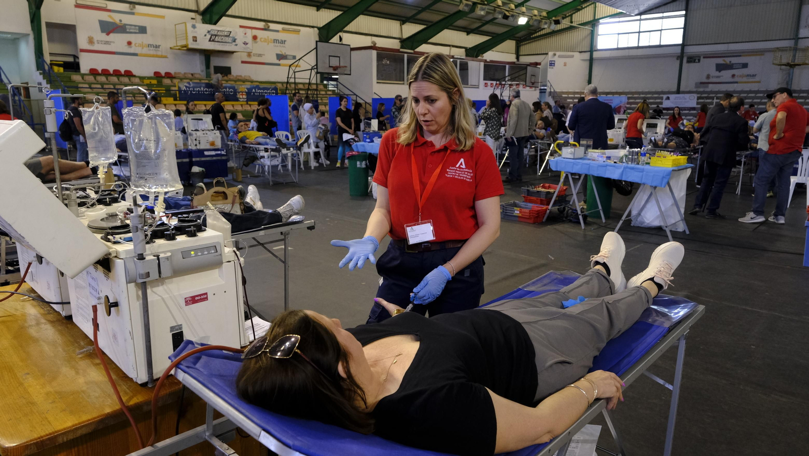 Imágenes de la donación colectiva de sangre y plasma en el Pabellón Rafael Florido