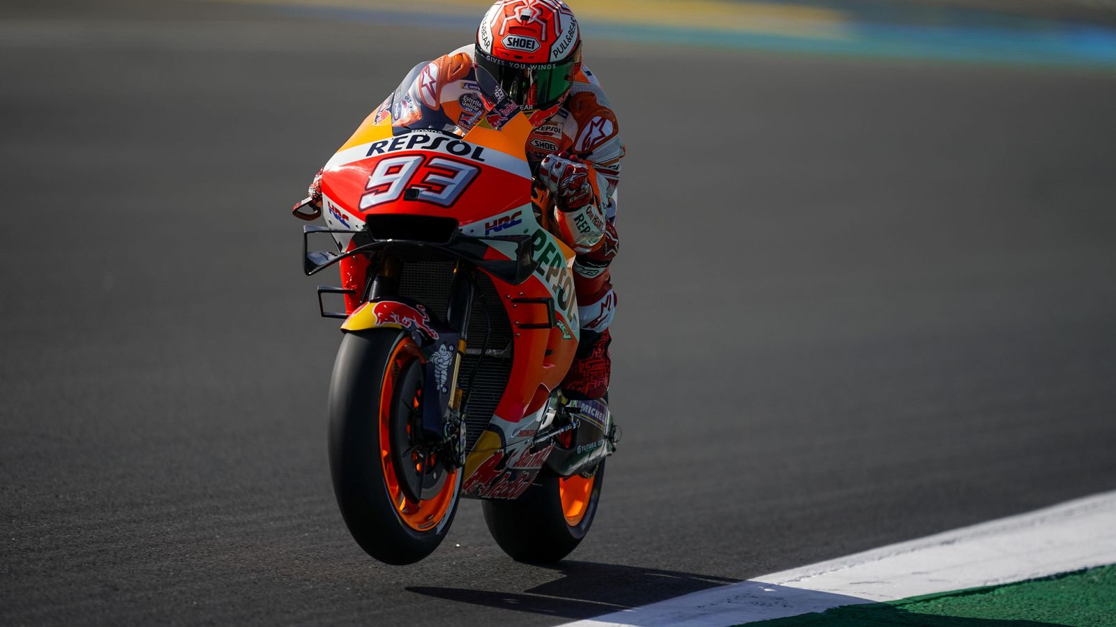 Marc Márquez entra en la recta de meta con su Honda el pasado año en Le Mans. Marc Márquez entra en la recta de meta con su Honda el pasado año en Le Mans.