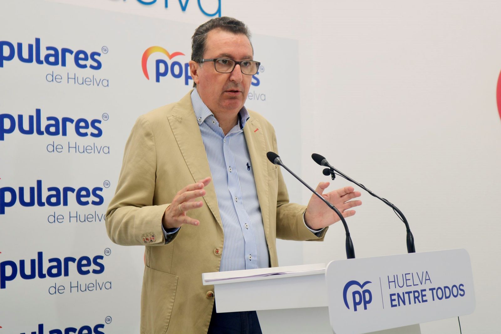 Manuel Andrés González, durante una rueda de prensa.