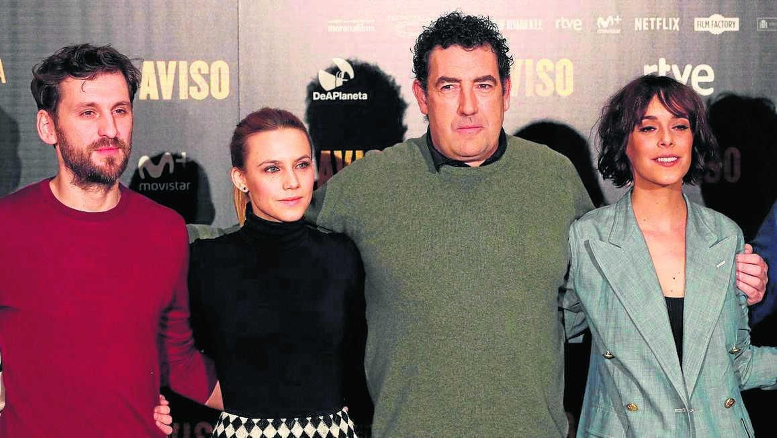 Raúl Arévalo, Aura Garrido, Daniel Calparsoro y Belén Cuesta, ayer, en la presentación del filme.