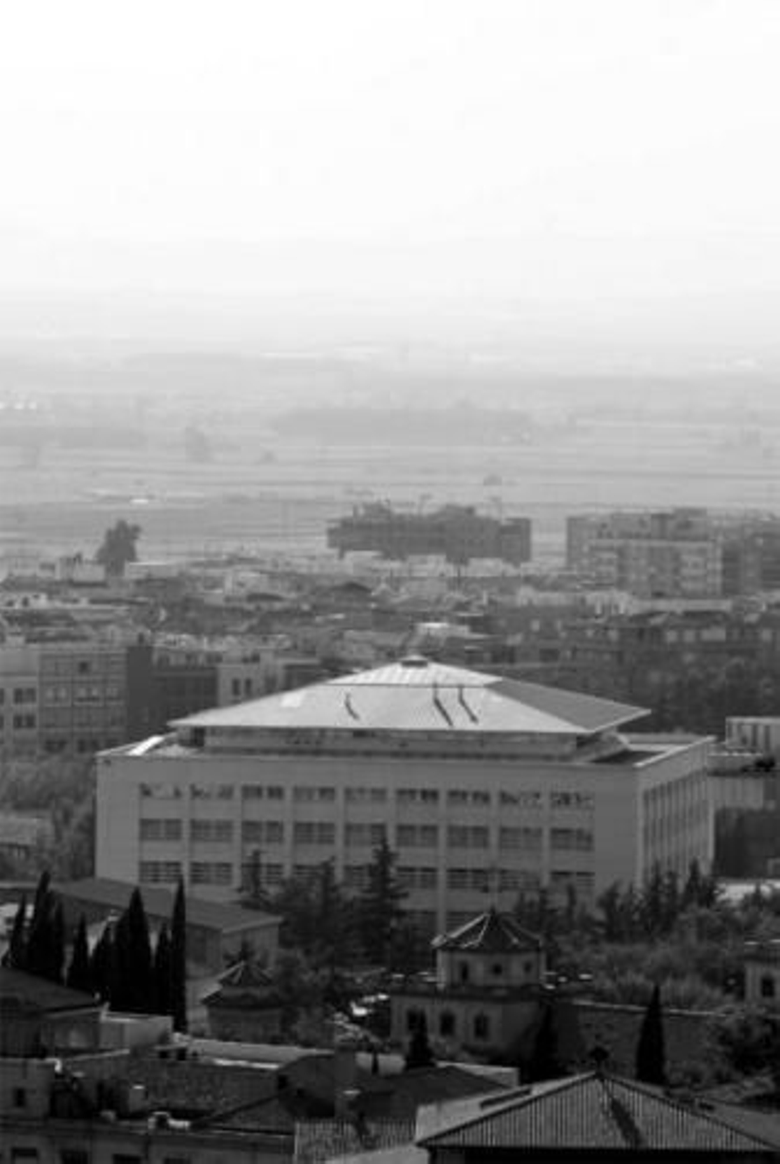 Assyce instalará en la ETS de Caminos cubiertas fotovoltaicas.