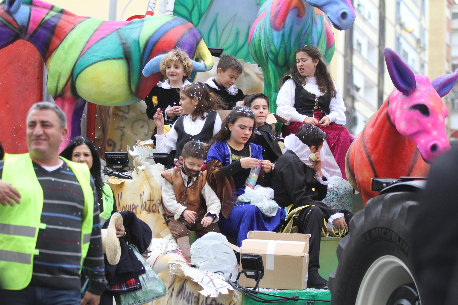 Cabalgata de los Reyes Magos 2018: Melchor, Gaspar y Baltazar adelantan su salida para llenar de ilusión las calles de Huelva