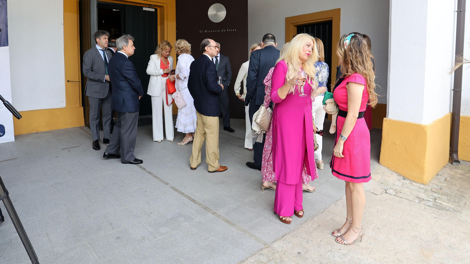 Manuel Alejandro recibe el premio Jerezano del Año del Rotary Club Jerez