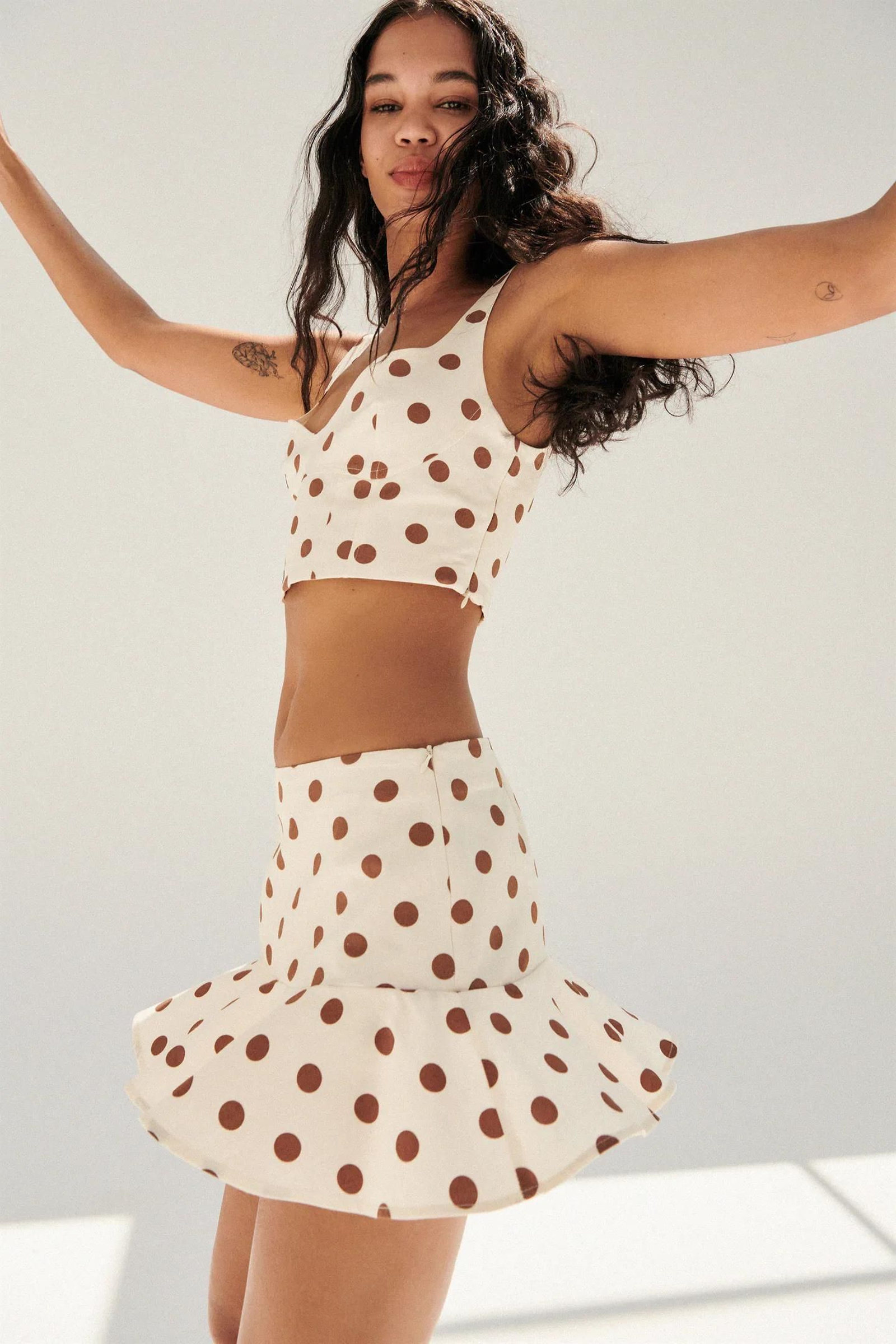 El conjunto de lunares de Zara con estampado 'Pretty Woman'.
