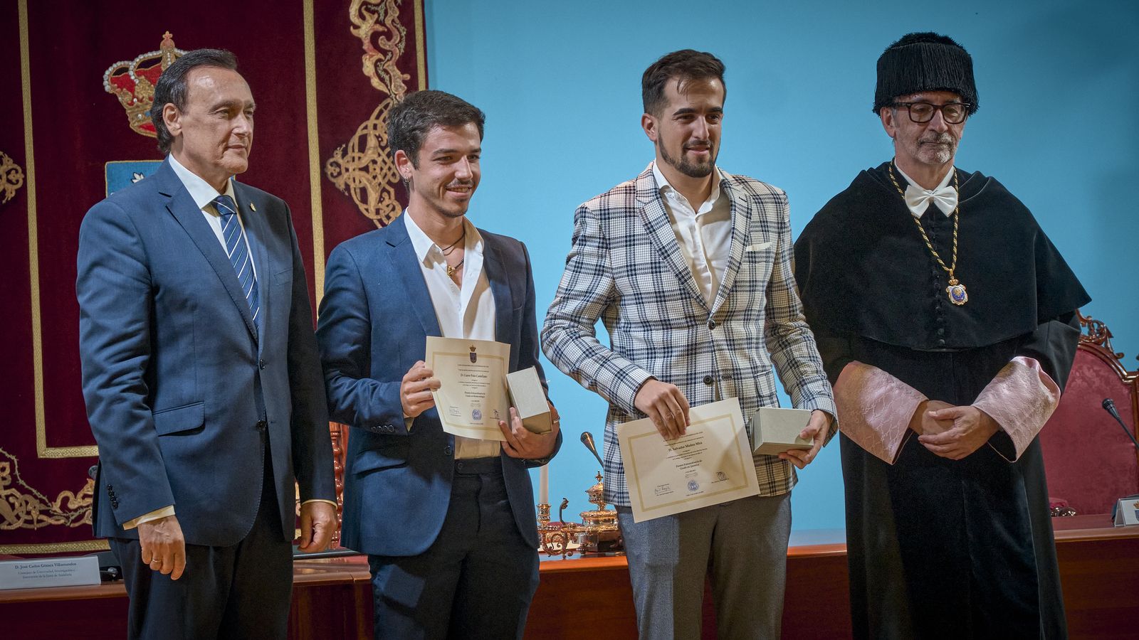 Entrega de premio extraordinarios de la UCA