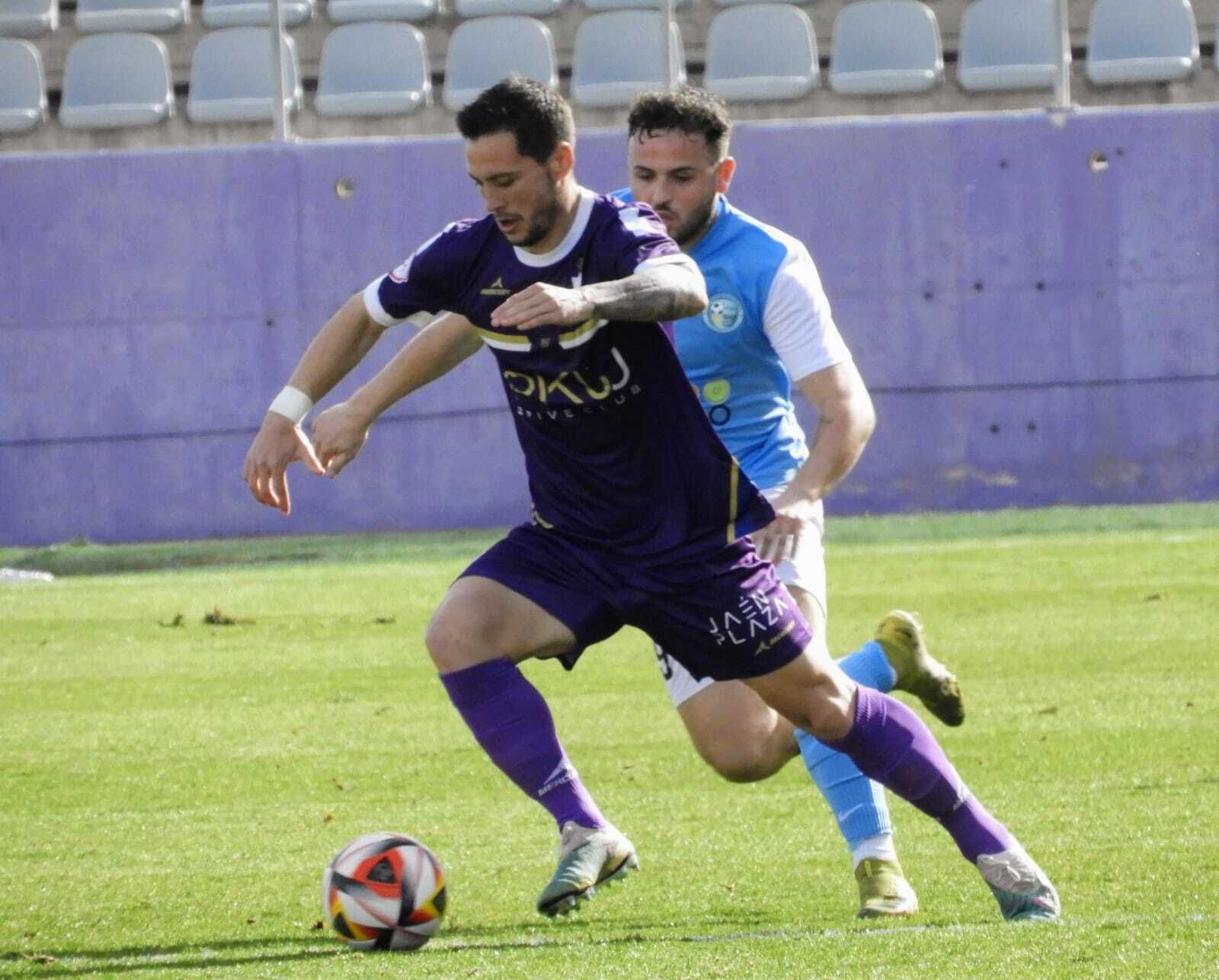 Adri Ruiz también se marcha del club.