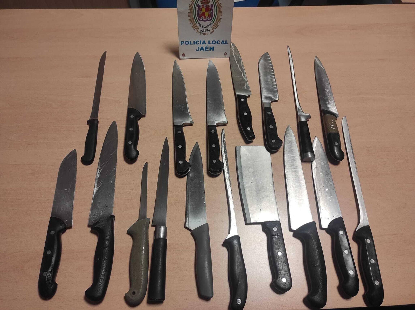 Cuchillos sustraídos por la Policía Local de Jaén.