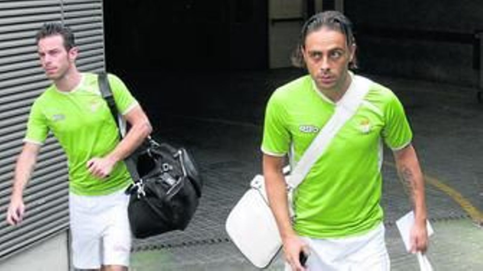 Sergio García, a la derecha de la imagen, está cerca de abandonar el club bético.