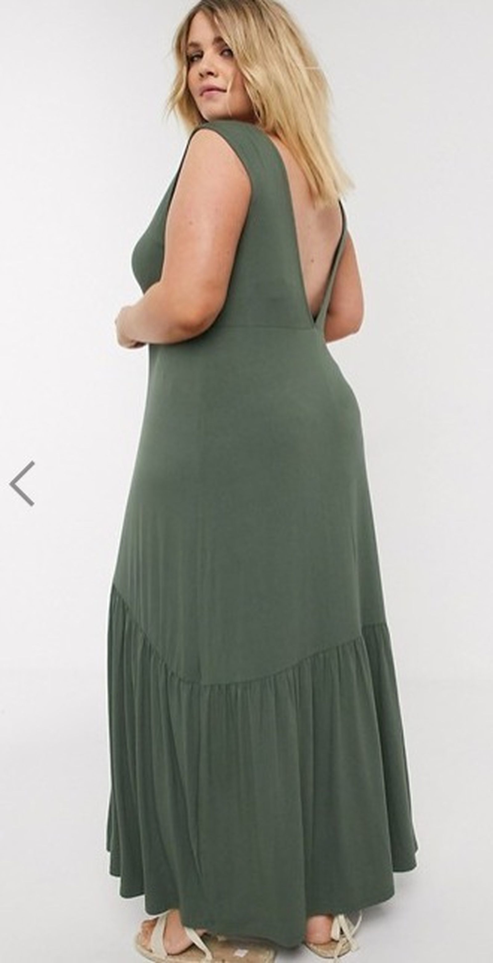 ASOS Desing Curve. Rebajado a 26,35 euros.