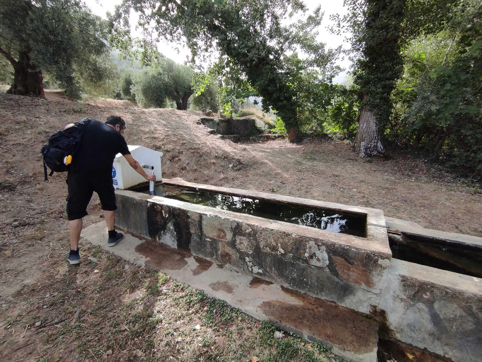 Asegúrate de la potabilidad del agua en las fuentes del camino.