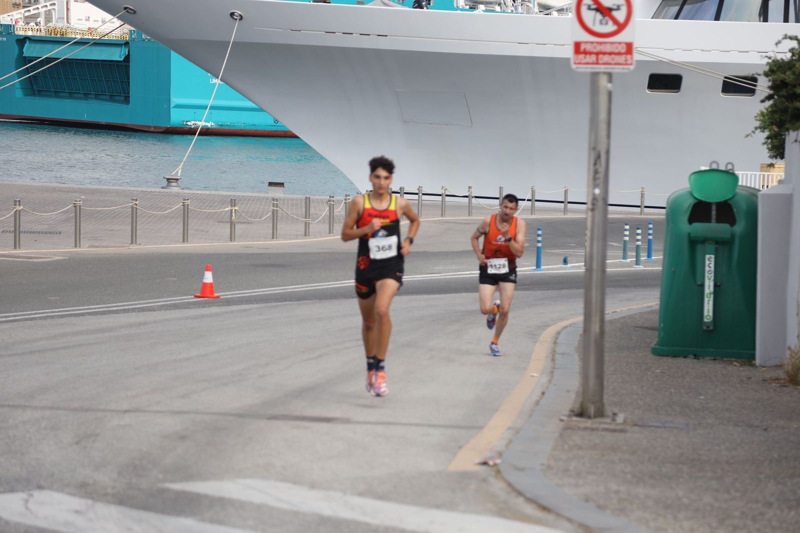Las fotos de la 3ª carrera solidaria Memorial Vicente Granados en Málaga