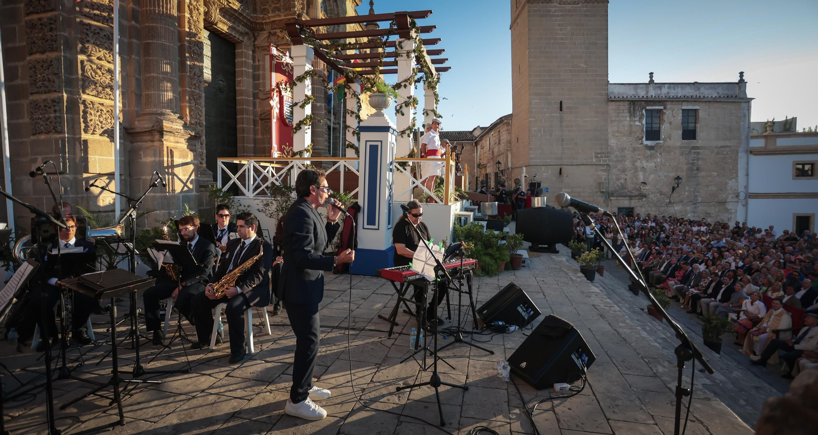 Imágenes de la Pisa de la Uva en la Catedral de Jerez