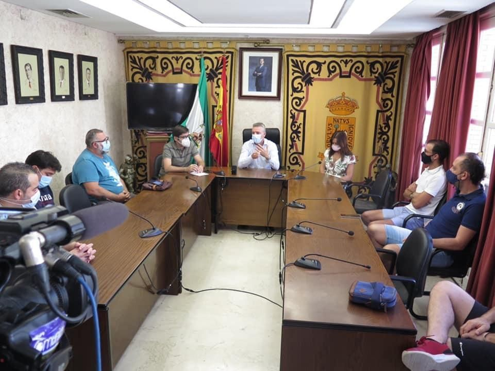 El alcalde de Herrera, Jorge Muriel (PP), en la presentación de las ayudas al sector.