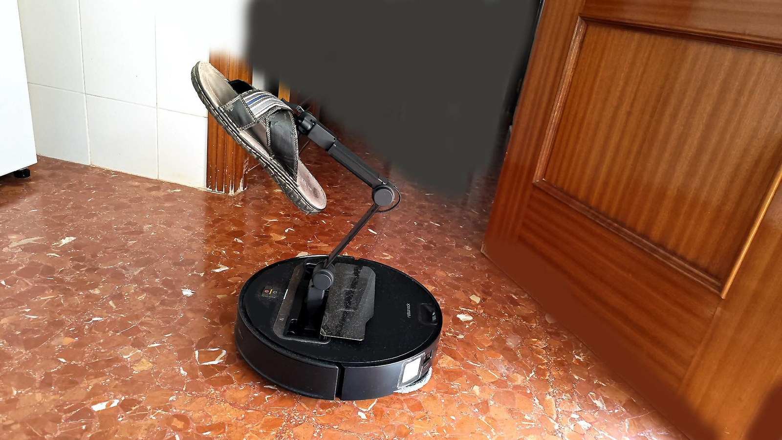 Robor aspirador Roborock Saros Z70