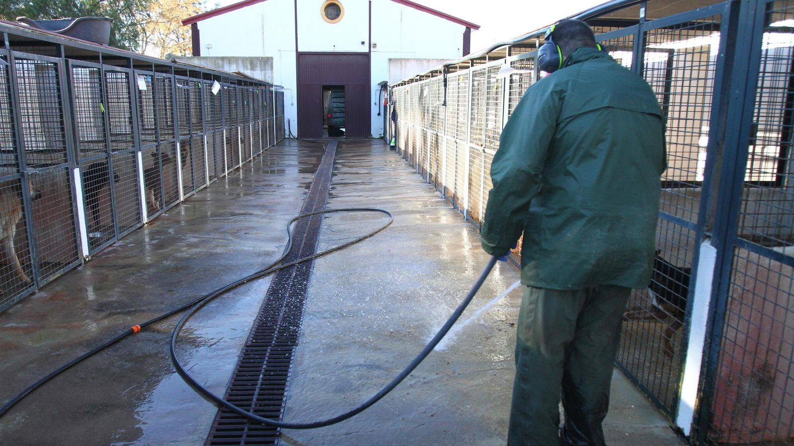 Labores de mantenimiento en el centro municipal.