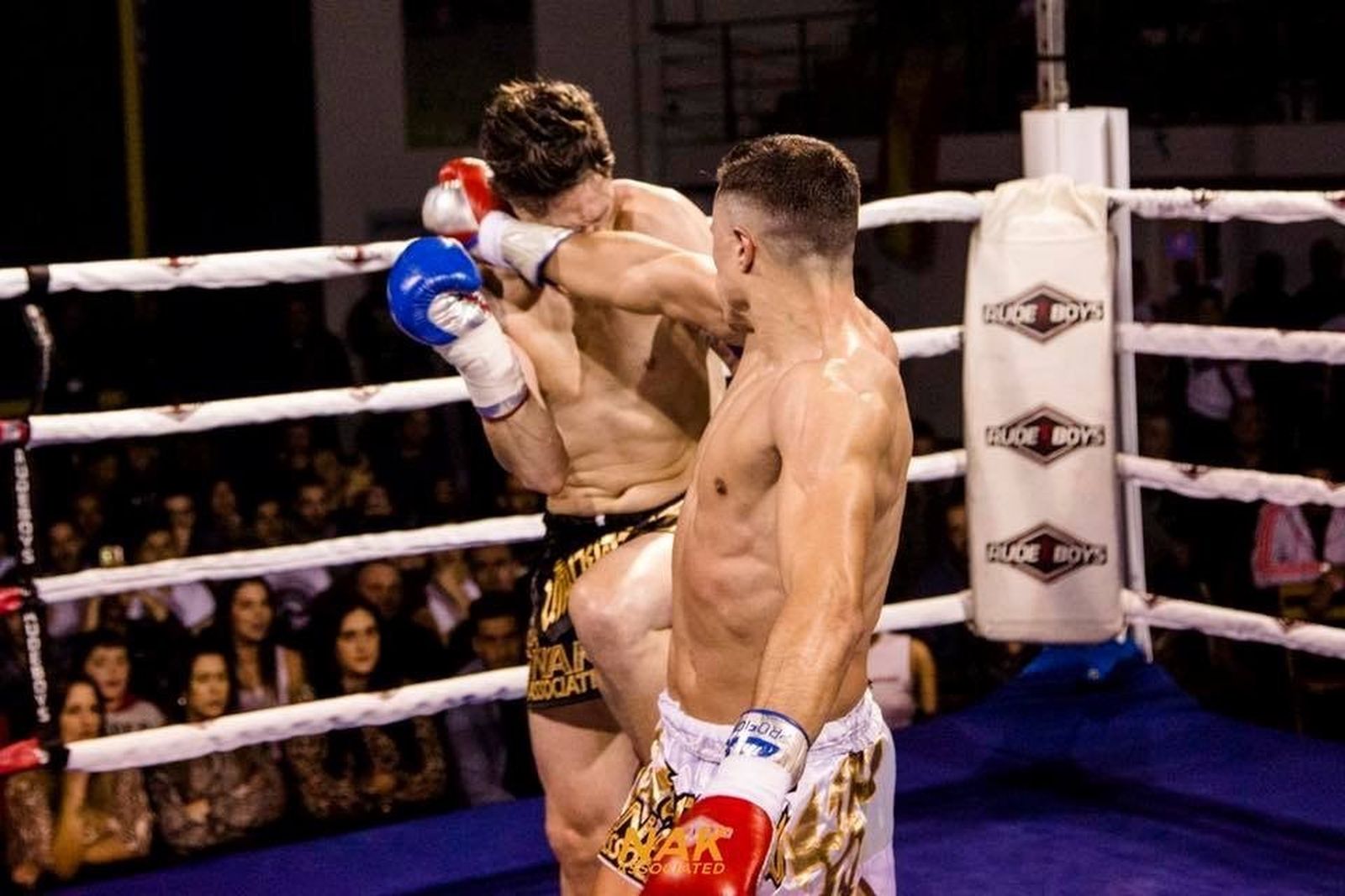 Una imagen del combate en el Frontón Andarax.