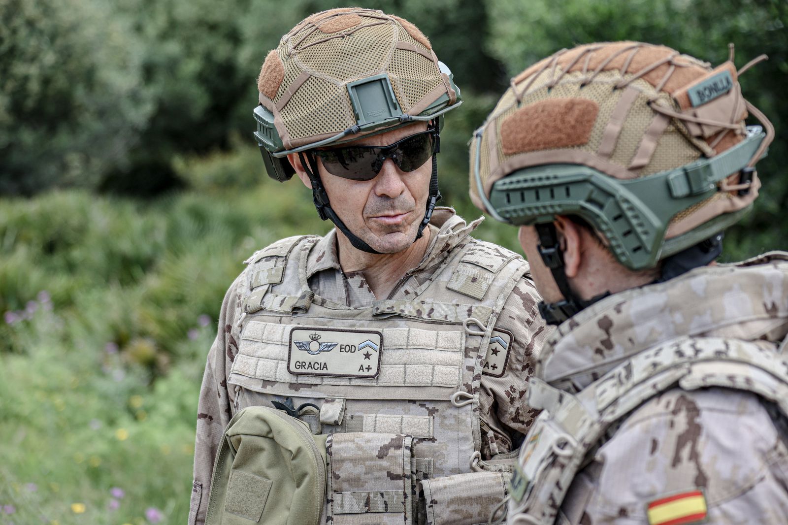 Fuerzas Armadas: Así se adiestran los equipos de desactivación de explosivos en Cádiz