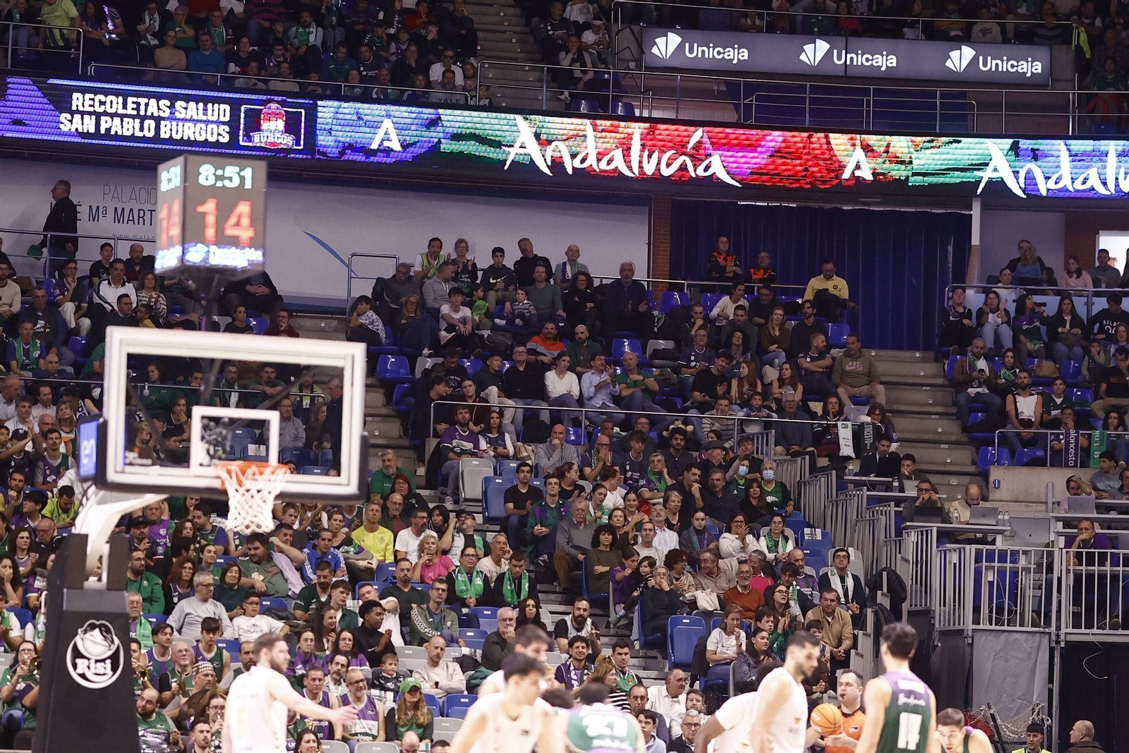 Búscate en las gradas del Carpena en el Unicaja-San Pablo Burgos
