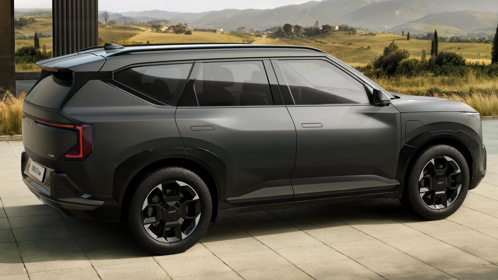 Entre lo más llamativo del aspecto del EV5 está el particular diseño de su pilar posterior. Entre lo más llamativo del aspecto del EV5 está el particular diseño de su pilar posterior.