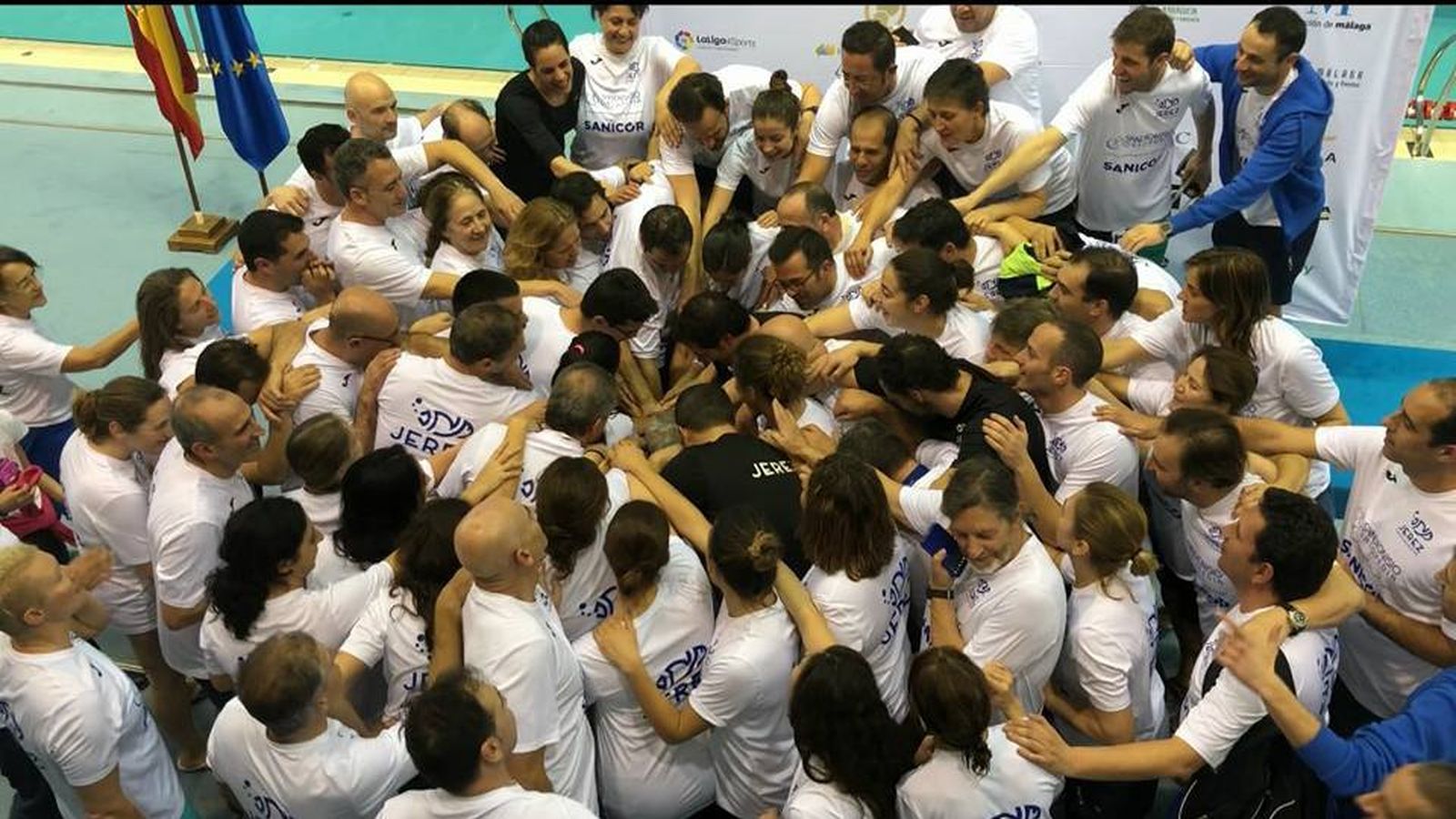 El equipo jerezano acude a Pontevedra con 59 nadadores.