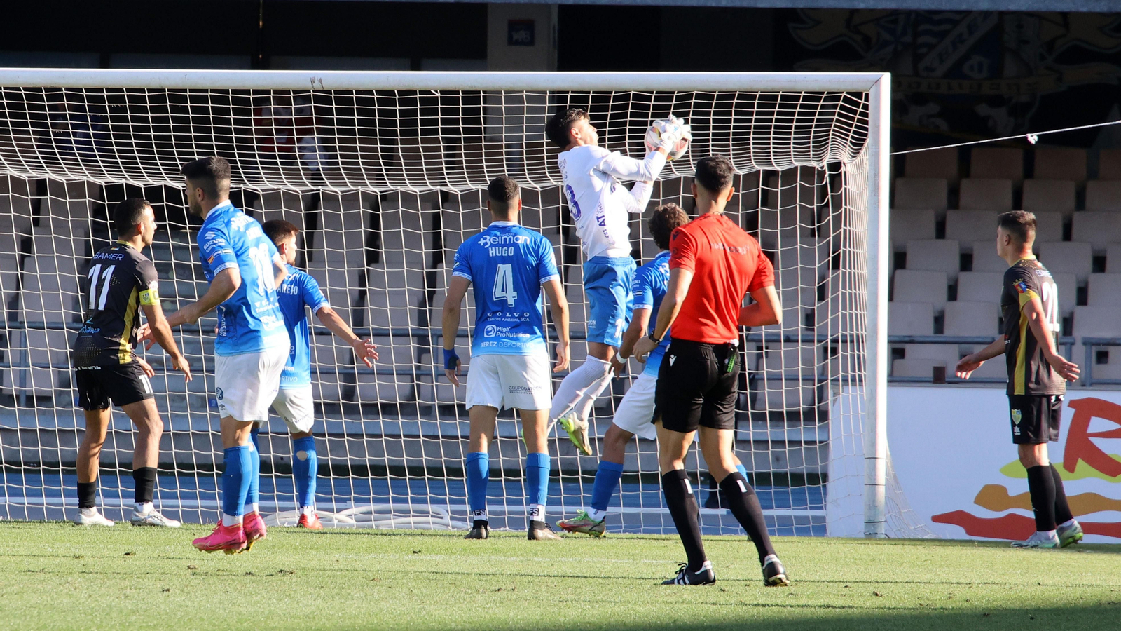 Imágenes del Xerez DFC - Conil CF en Chapín