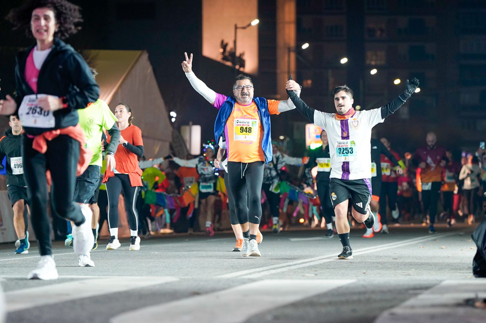 En imágenes: búscate en tu llegada a meta de la Carrera de San Antón 2026 (15)