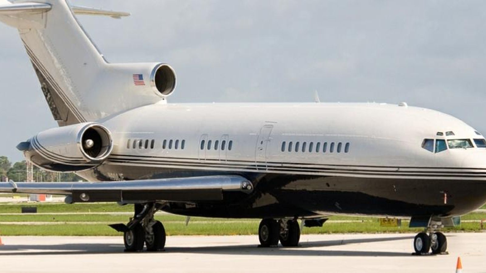 Un avión Boeing 727-31H