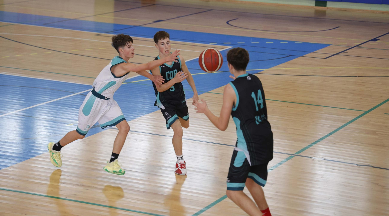 Las fotos de la segunda jornada del Campeonato de Andalucía infantil masculino de baloncesto, en La Línea