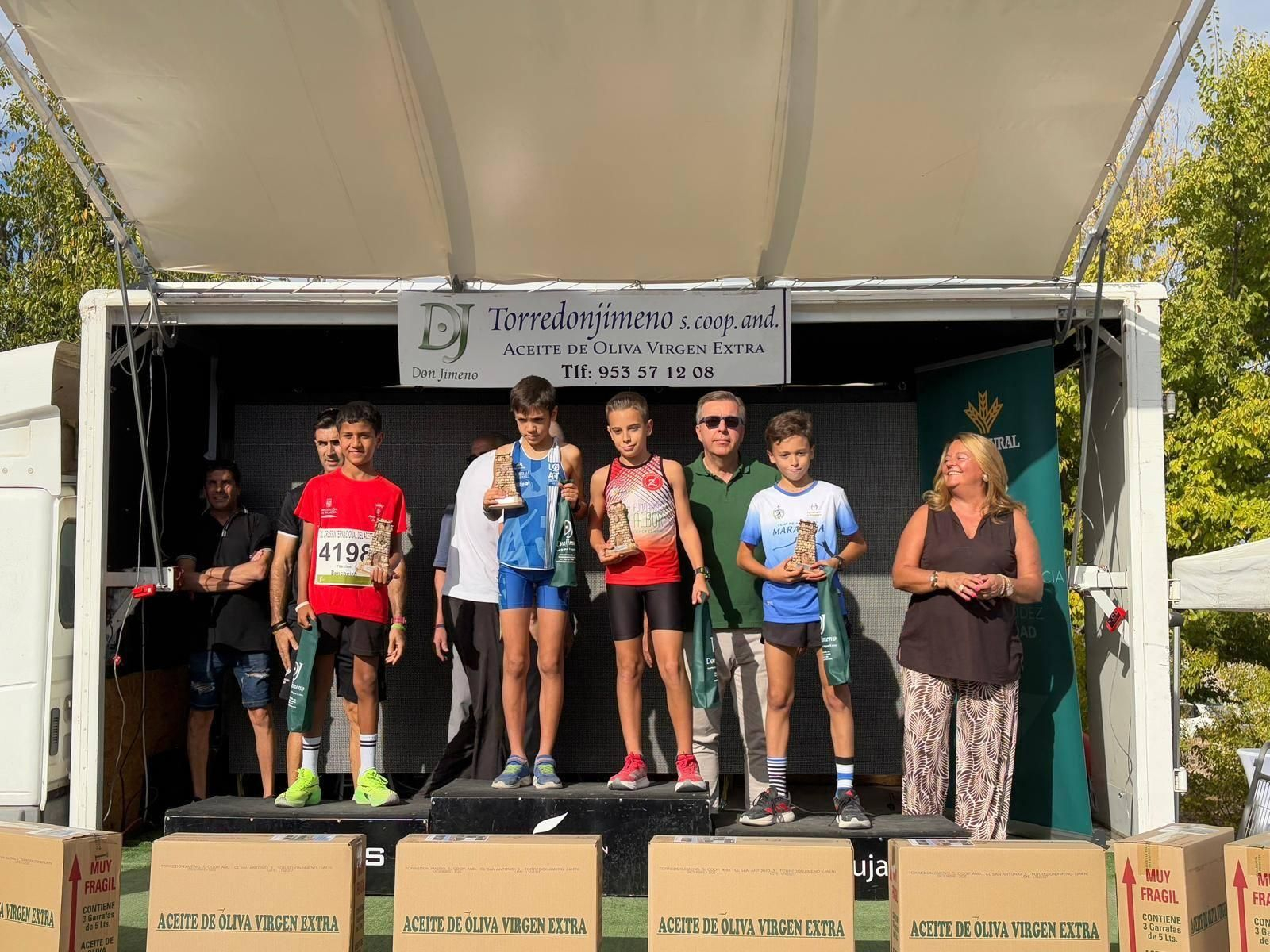 En imágenes: fiesta del atletismo en el XL Cross Internacional del Aceite en Torredonjimeno