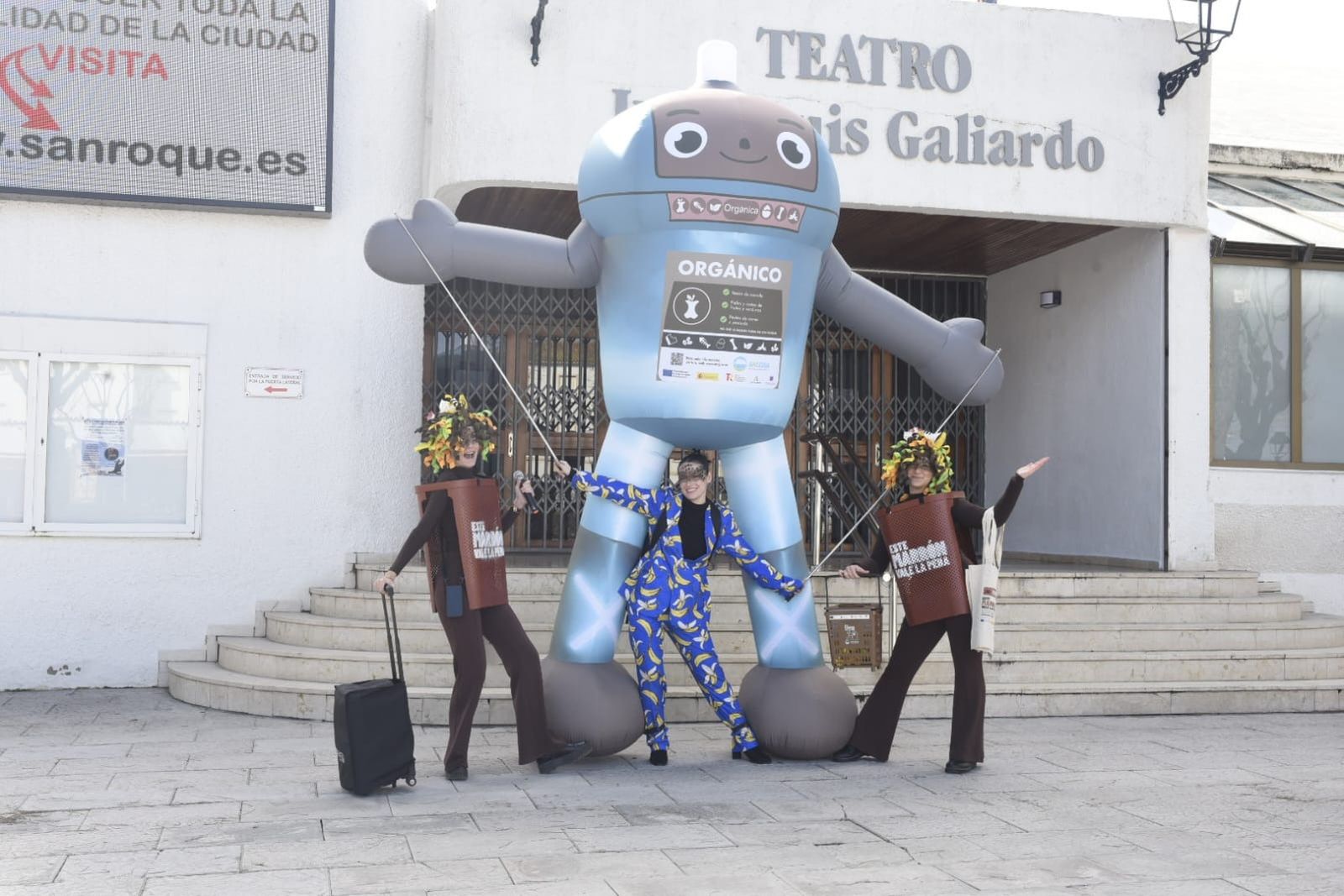 Promoción del contenedor marrón en San Roque.