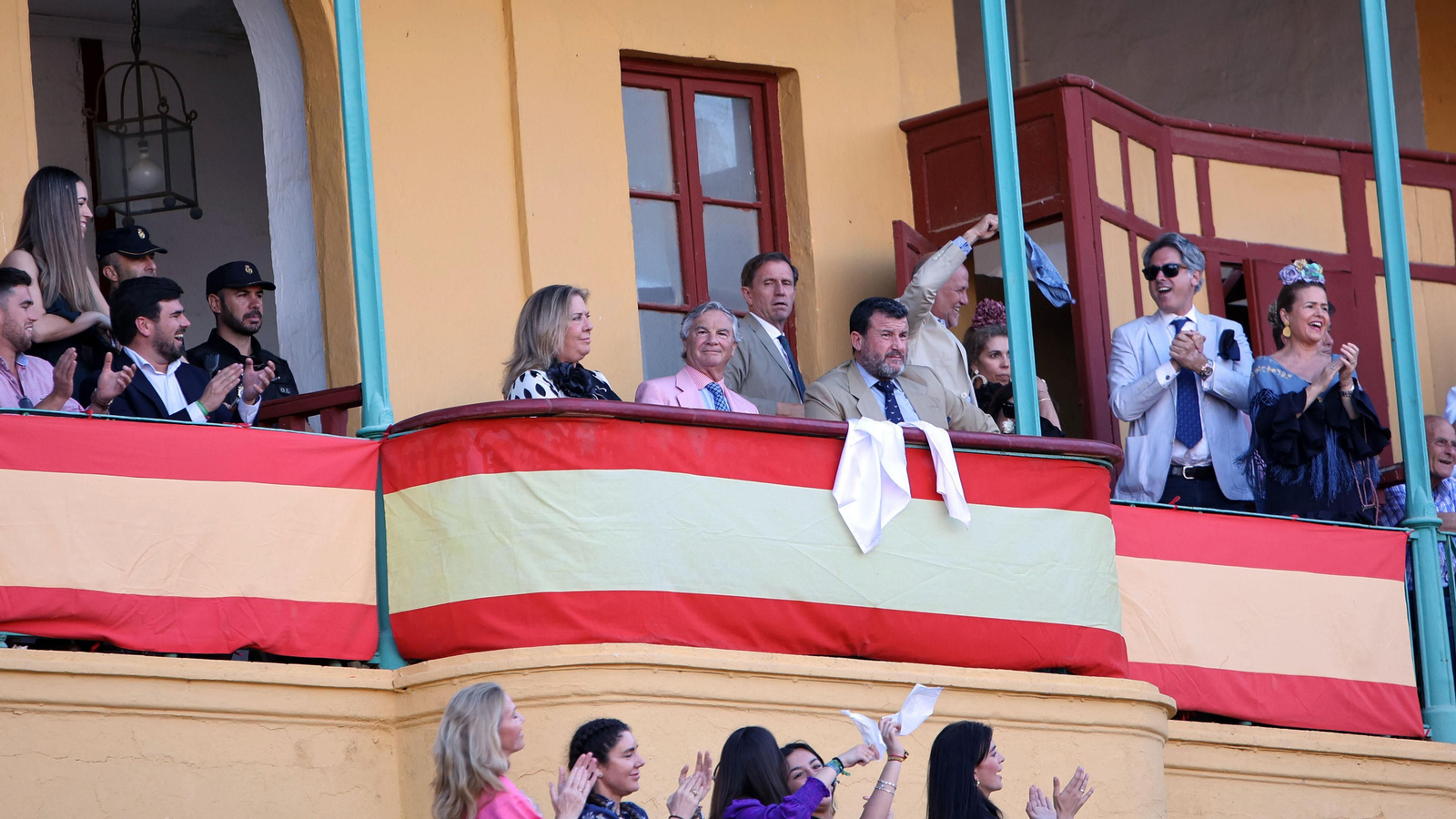 Andy Cartagena, Diego Ventura y Lea Vicens en la corrida de rejones de la Feria de Jerez 2024