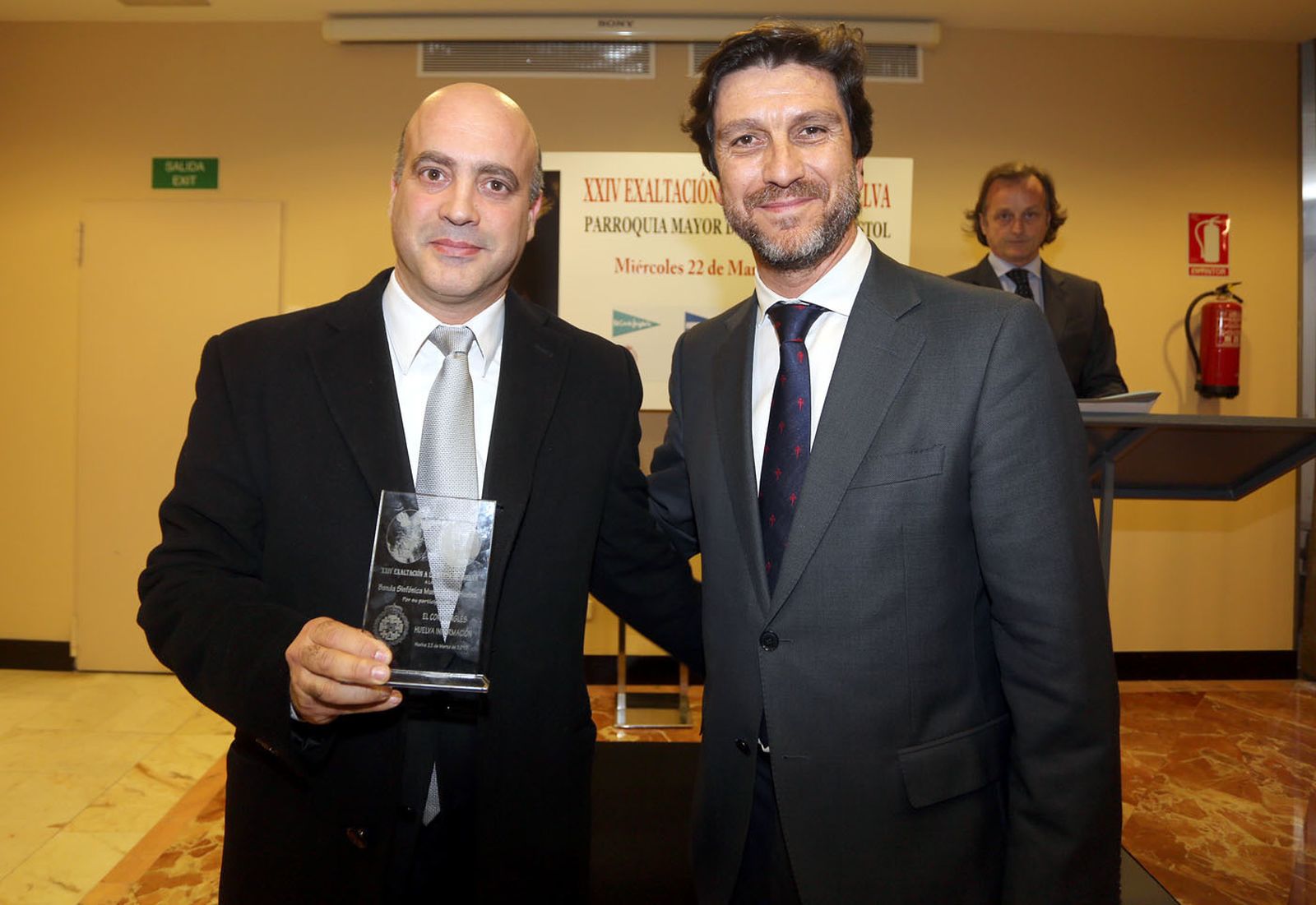 Entrega de recuerdos de la 24ª edición de la Exaltación a la Saeta de Huelva