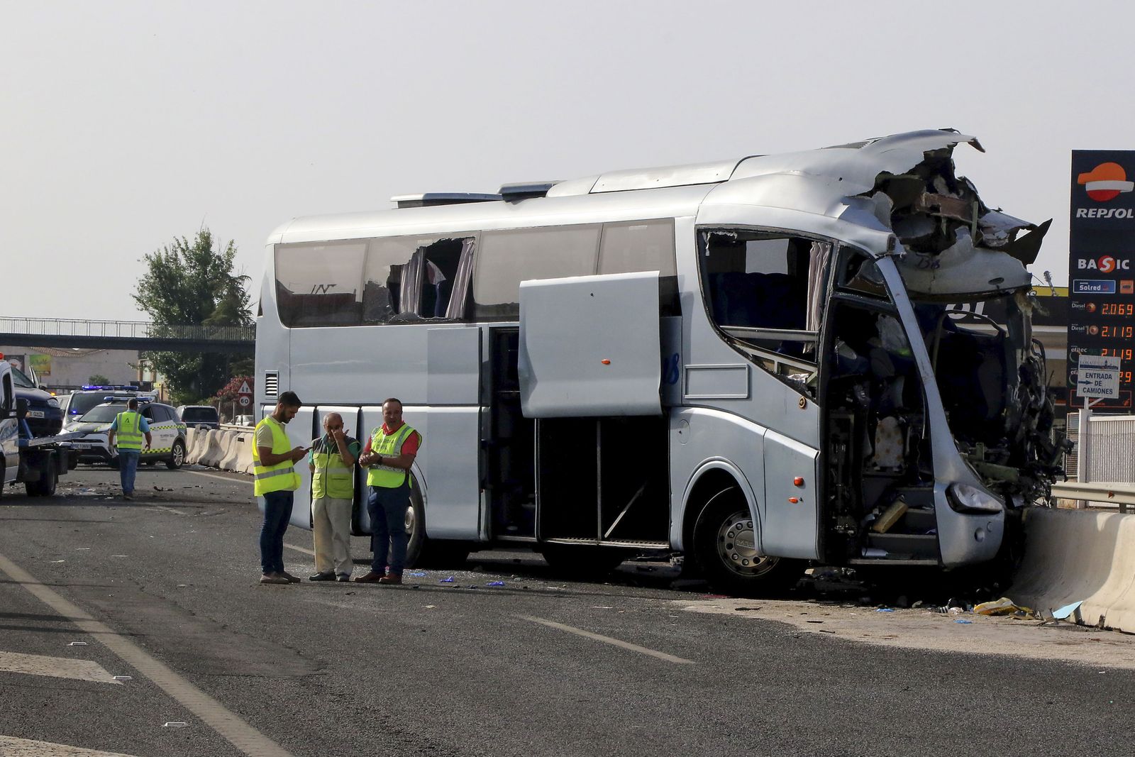 Estado en el que quedó uno de los dos autobuses siniestrados.