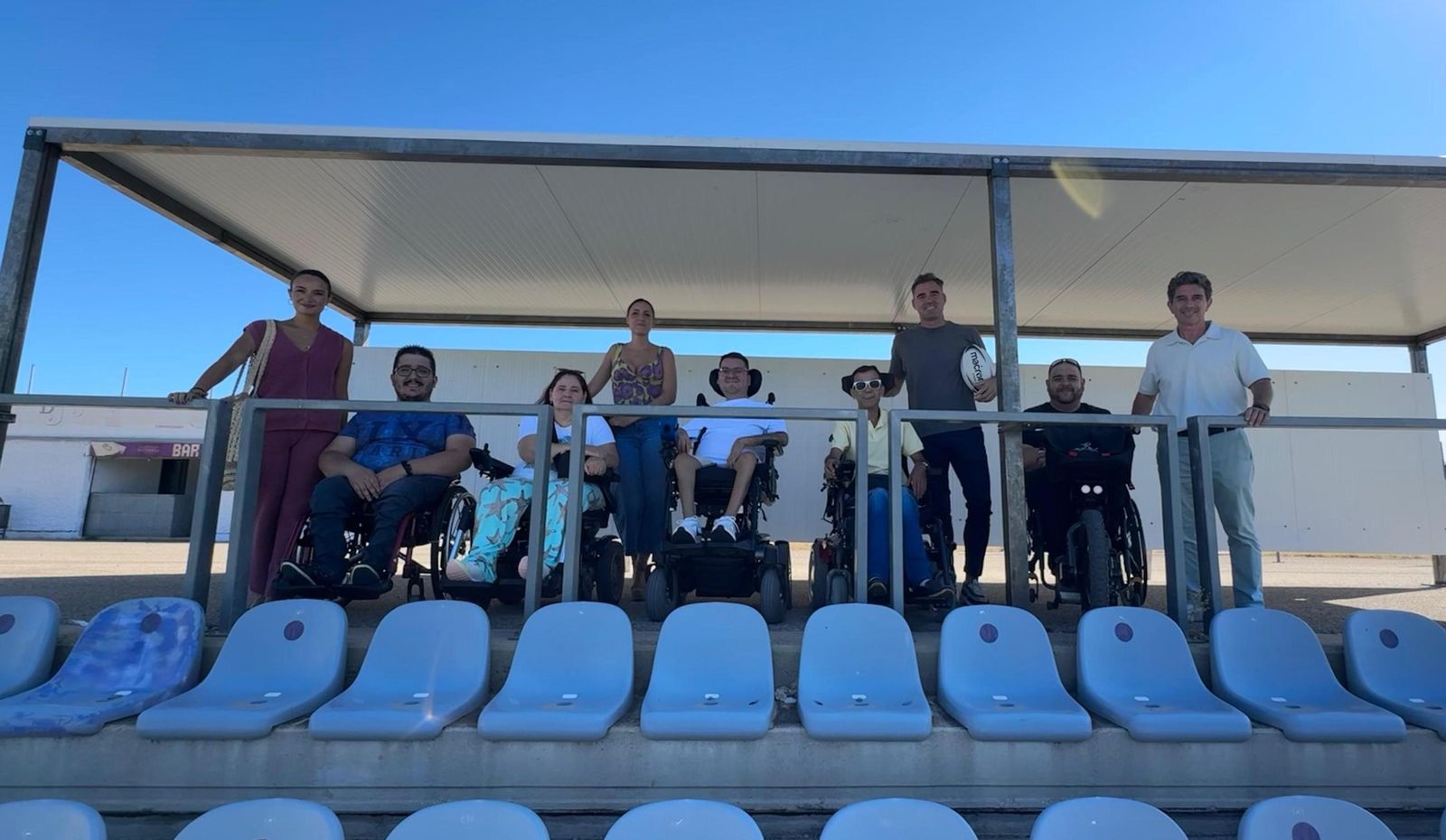 Visita institucional al nuevo espacio habilitado para personas con movilidad reducida.