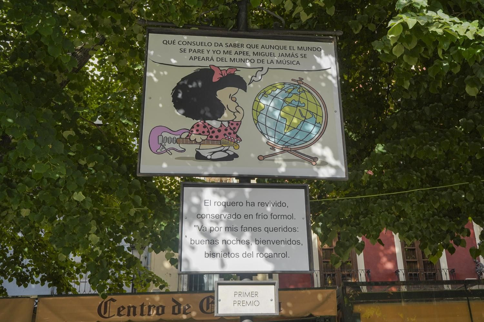 Caroca en homenaje a Miguel Ríos.