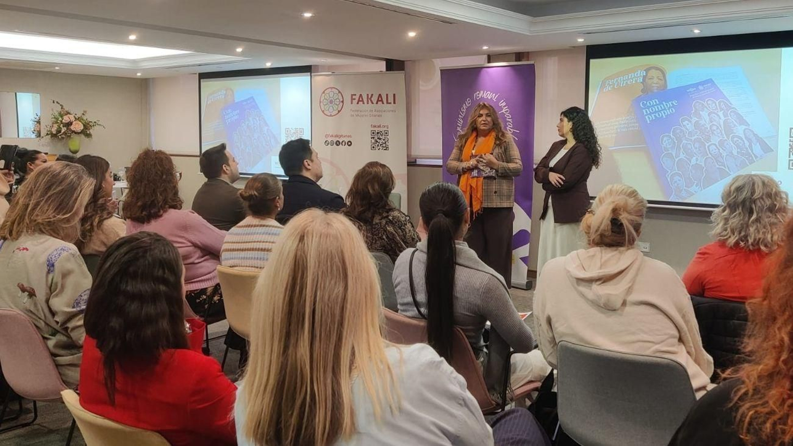 Un momento de las jornadas realzaidas por las asociaciones FAKALI y AMURADI. Un momento de las jornadas realzaidas por las asociaciones FAKALI y AMURADI.