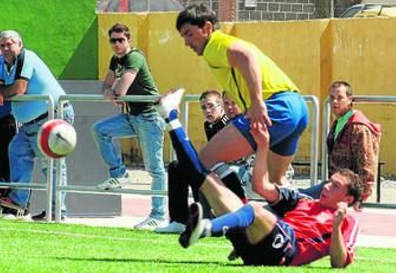 El Ogíjares 89 no pudo con el Imperio B y firmó su descenso a Primera Provincial.