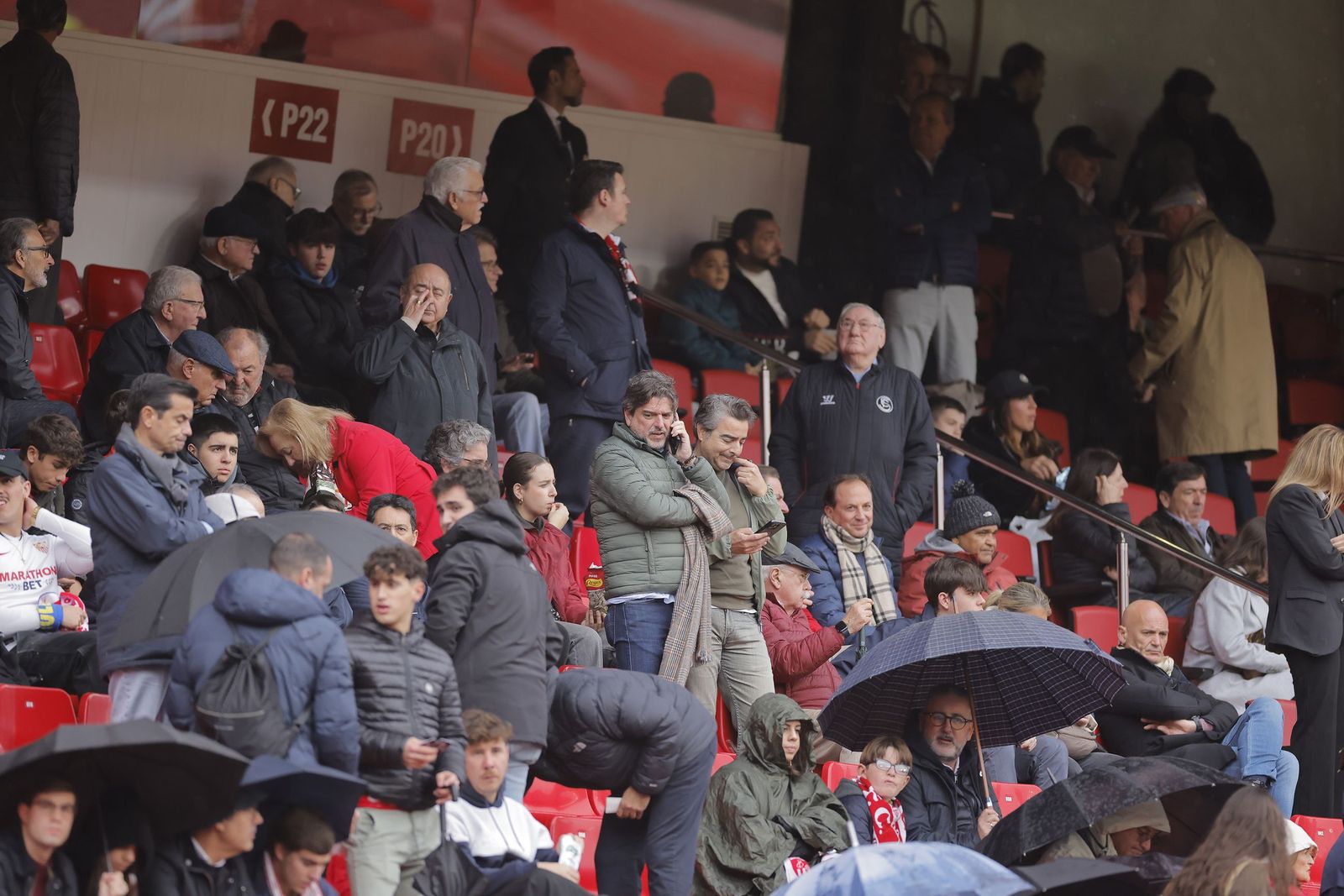 Búscate en las fotos del Sevilla FC - Levante
